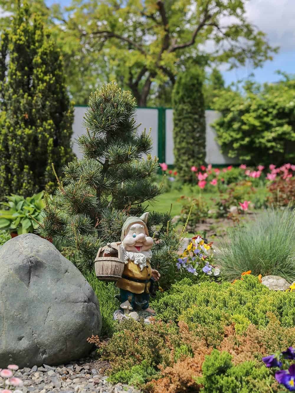 Example drought-tolerant garden bed suited to drip irrigation